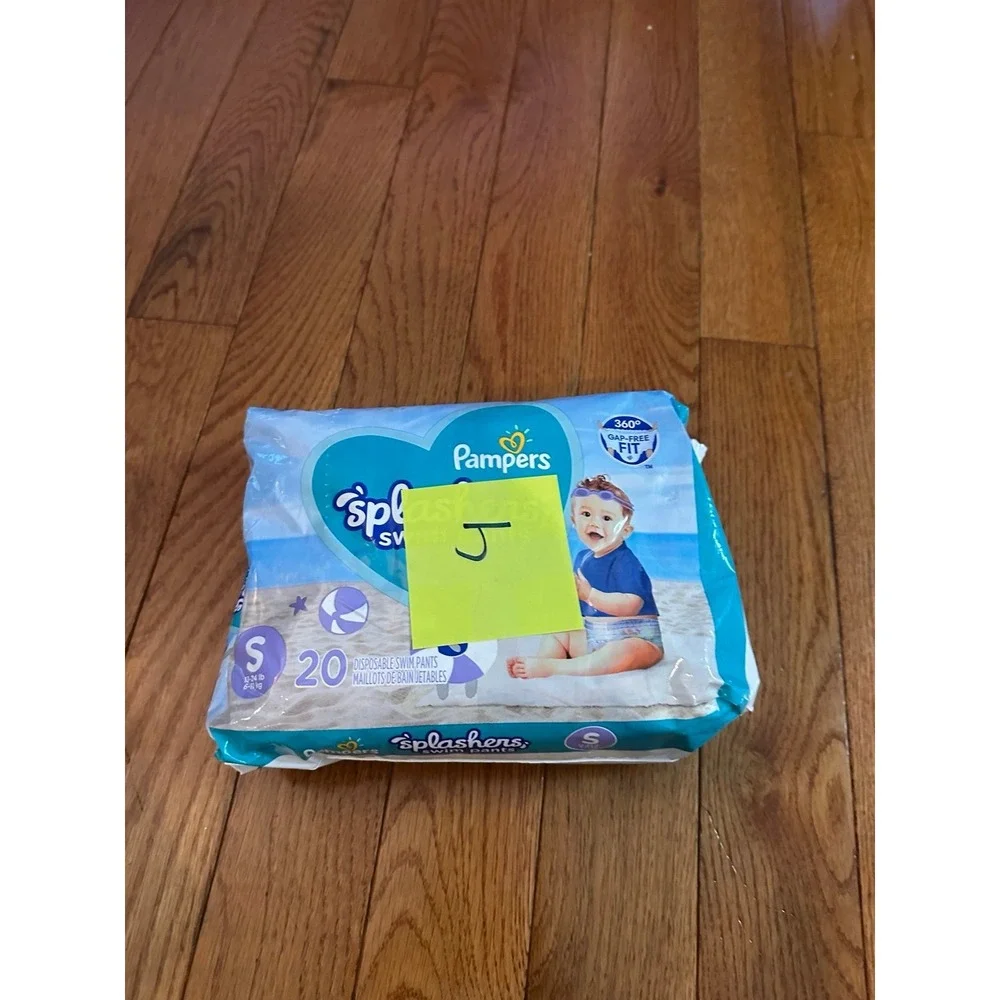New pampers splashers Swim Diapers Small  20 pack